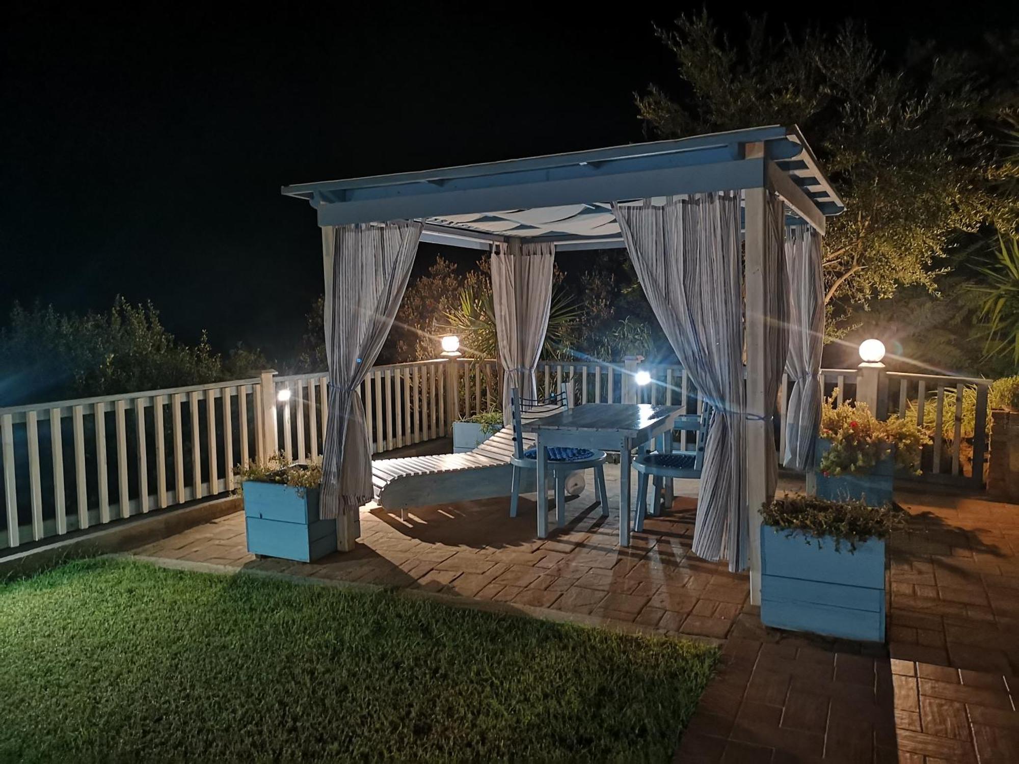 Nel Verde Del Villaggio - Casetta Celeste Гоннеза Экстерьер фото