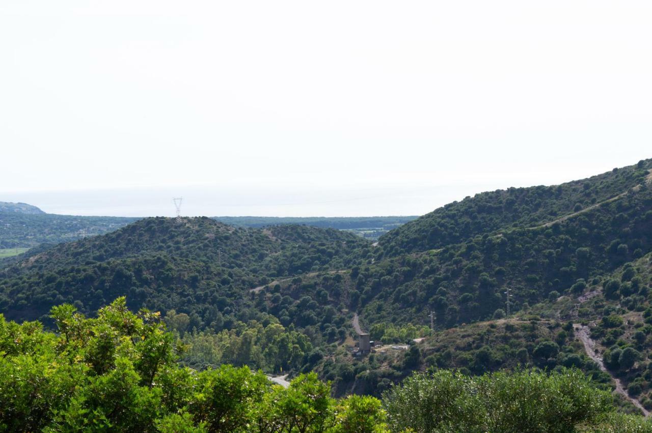 Nel Verde Del Villaggio - Casetta Celeste Гоннеза Экстерьер фото